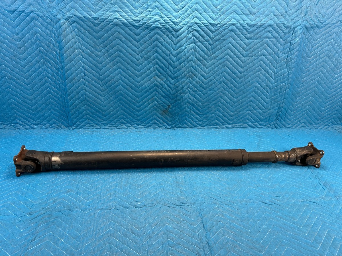 OEM Toyota Land Cruiser LX470 Rear Drive Shaft Propeller 37110