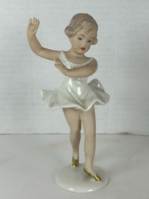Wallendorf Germany Porcelain Ballerina Figurine 1764 Hand Painted Vintage 1960s