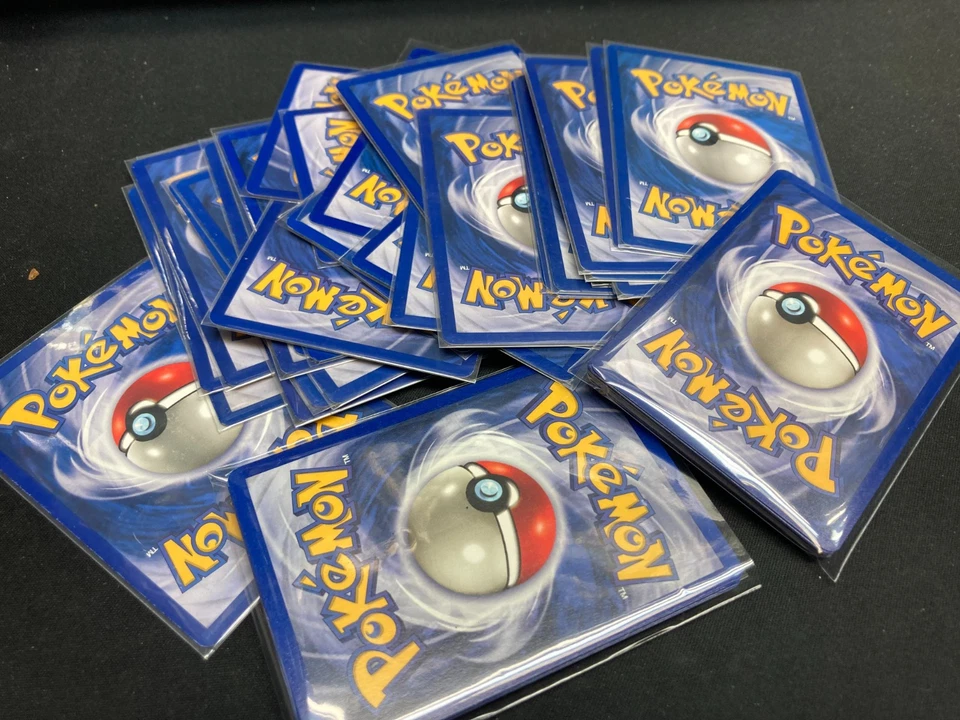 WOTC Vintage Pokemon 2-Player Starter Deck (61 Cards, Machamp 8/102 1st Edition) - Image 4 of 4