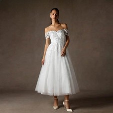 A-line Off Shoulder Wedding Dress Appliques V-back Tulle Bridal Gowns Tea-Length