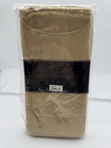 New Set Of 4 Tribeca Linens N Things Straw Color Chevron Napkins Stain Resistant - Picture 2 of 7
