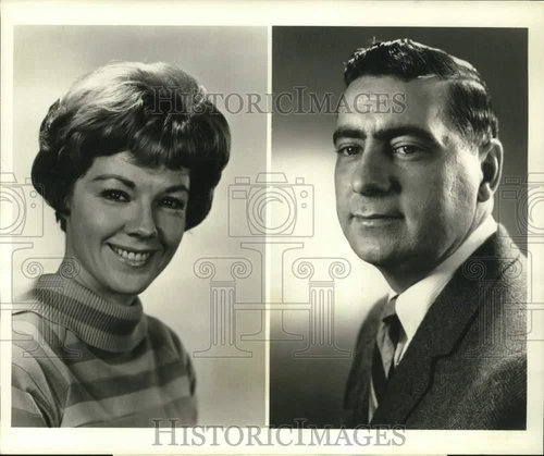 Press Photo Bill Owen & Virginia Gibson, Hosts of "Discovery" ABC Series