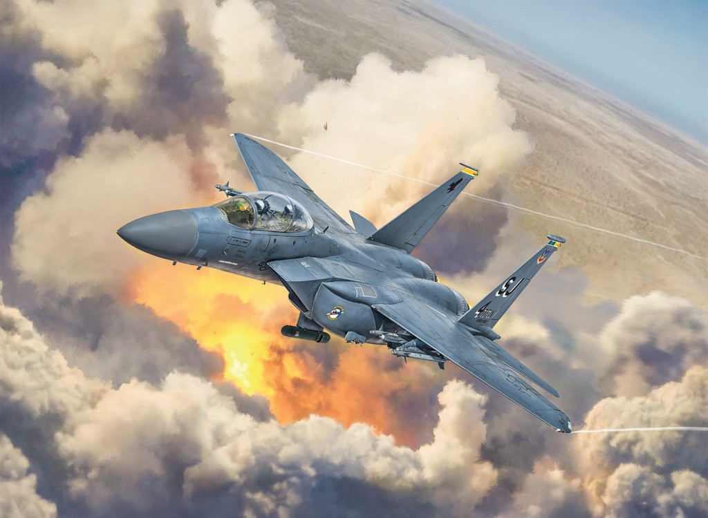Italeri 1:72 McDonnell Douglas F-15E Strike Eagle Plastic Model Kit