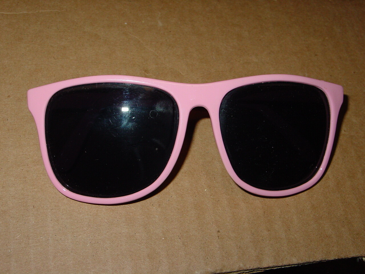 SUNGLASSES VINTAGE 1980's RETRO NEW WAVE SUMMER TIME GROOVE Plastic Frame B-2