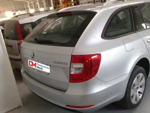 Palanca Freno para SKODA SUPERB COMBI (3V5) Active 2015 4270536 - Imagen 5 de 9
