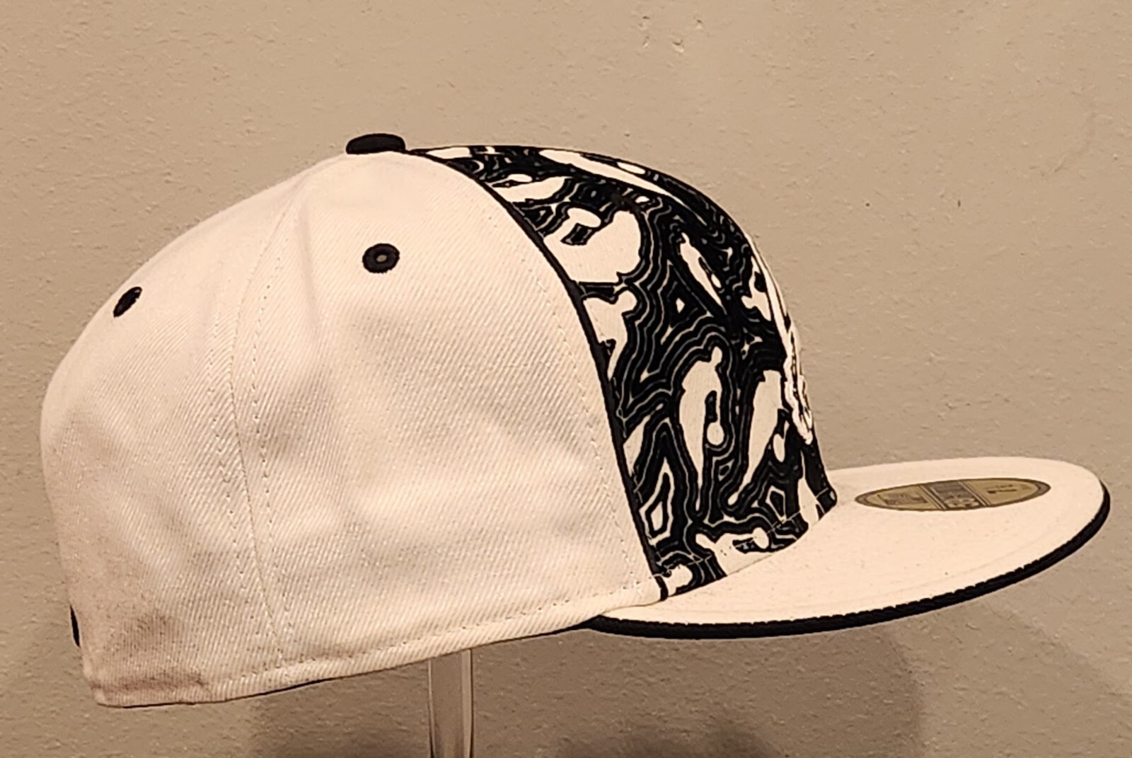 New Era San Antonio Spurs Mid-2000's Logoman Fitted Hat 7-1/2 NBA Basketball view 3