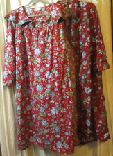 Vintage victoria secret Gown and robe matching 2pc set as is M/L