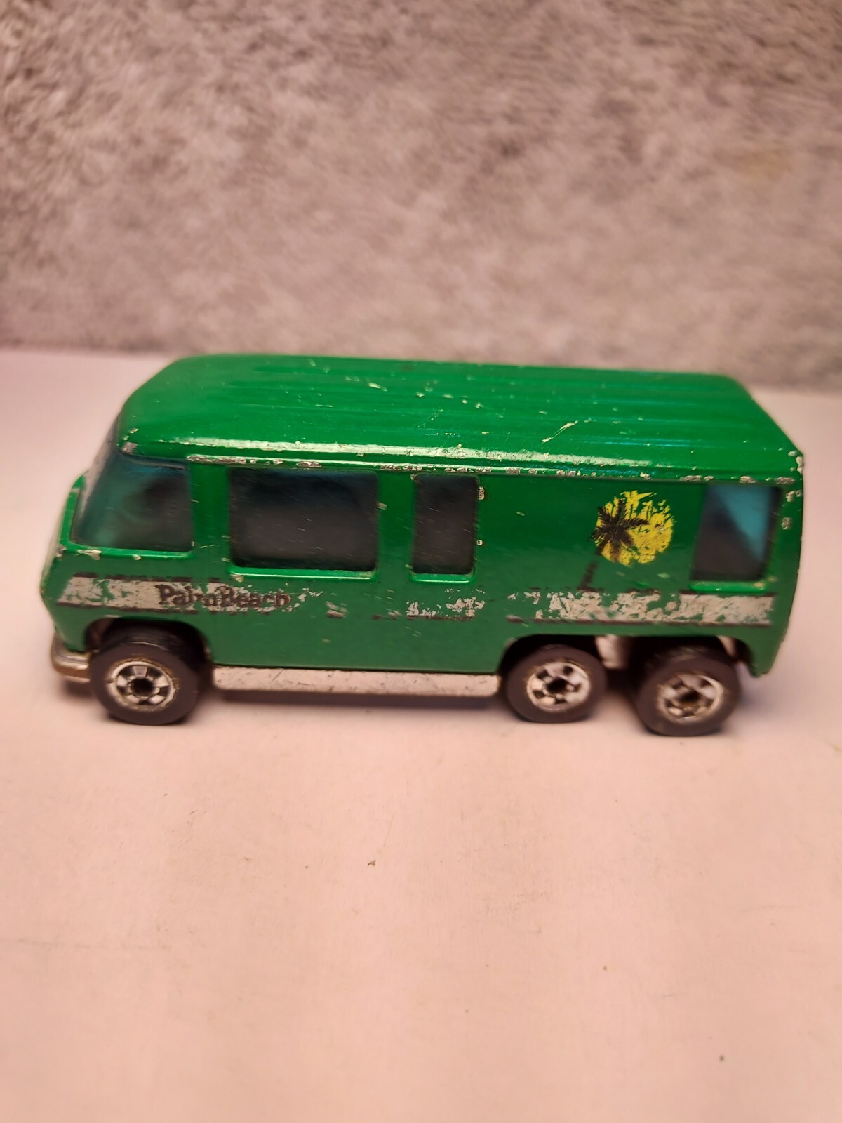 Foto 5 di 8