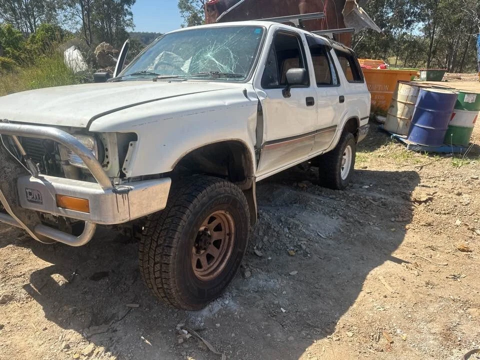 1990 Toyota 4Runner Tailgate Hinge Right Driver Side 88-95 Pickup Hilux #B488 - image 3 of 4