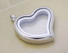 FLOATING HEART LIVING MEMORY CHARM LOCKET STAINLESS STEEL PENDANT SILVER PFH2