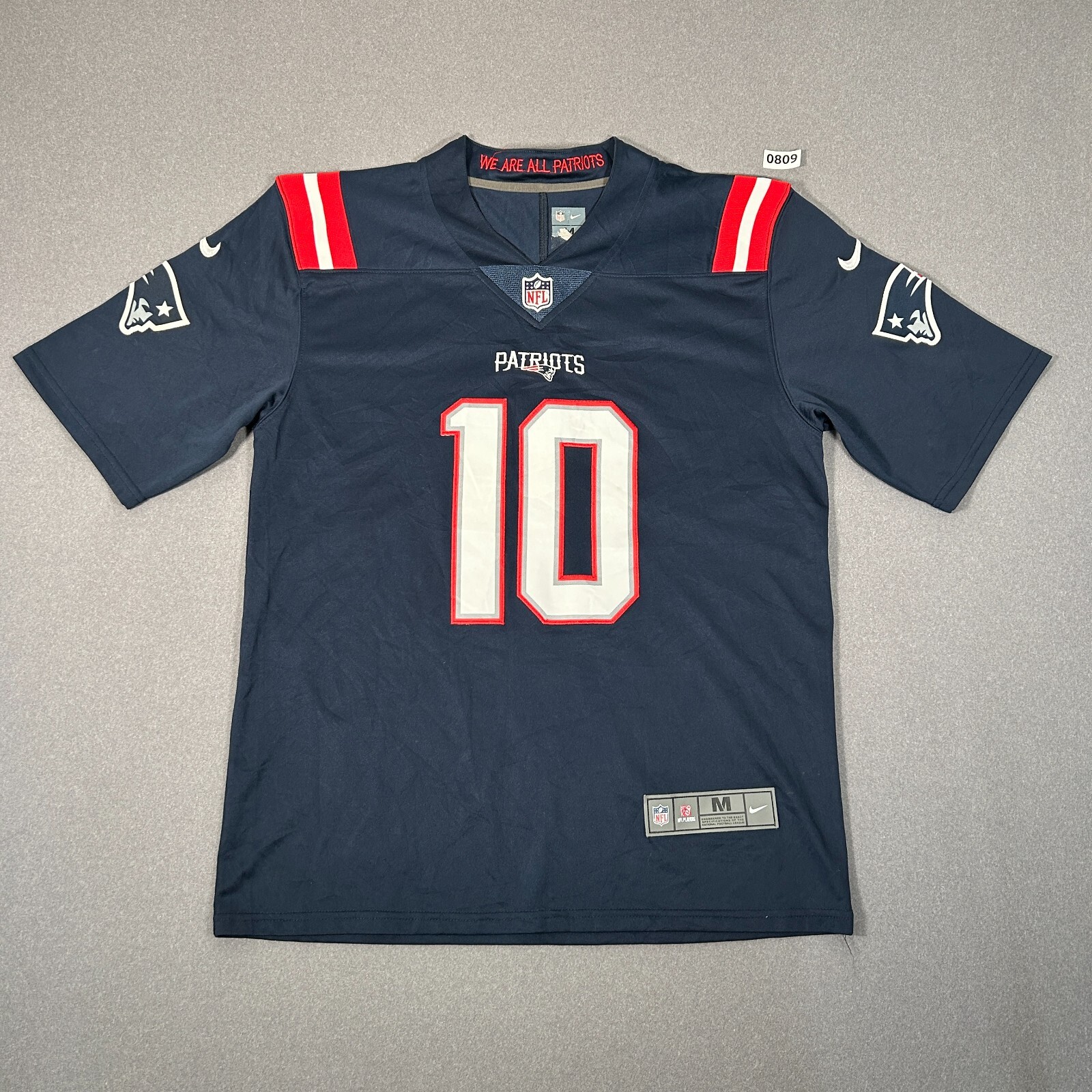 Nike NFL New England Patriots No.10 Jones Jersey Blue USA V-Neck Size Medium