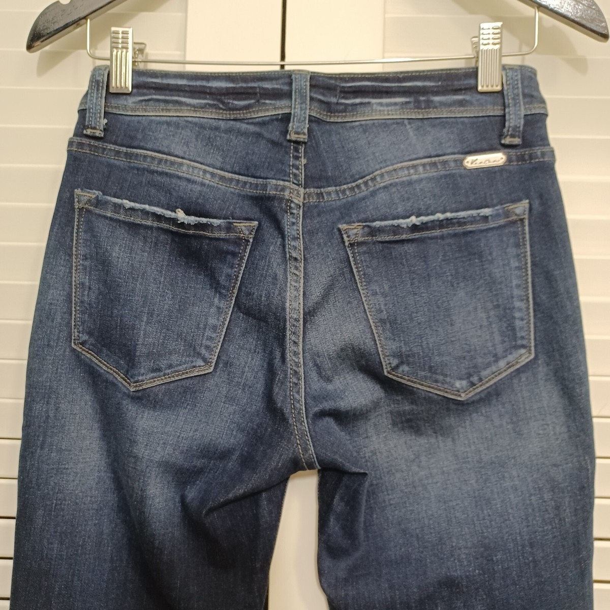 Kan Can Women's Mid Rise Destroyed Skinny Jeans – KC6034 In Size 24 (31.5" Inseam, Stretch Denim)