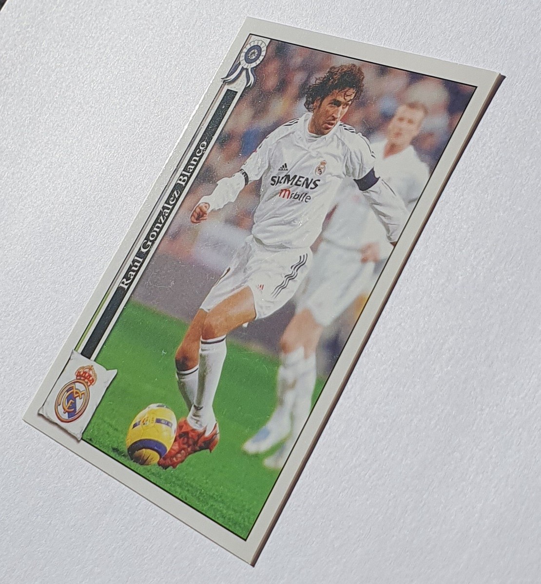 634 RAUL GONZALEZ / REAL MADRID / FICHAS DE LA LIGA 2005-2006 05-06 / MUNDICROMO
