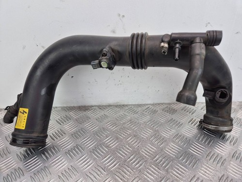 Mercedes E250 CGI W212  Ansaugrohr Ansaugschlauch Turbolader A2710901829 PFF8412