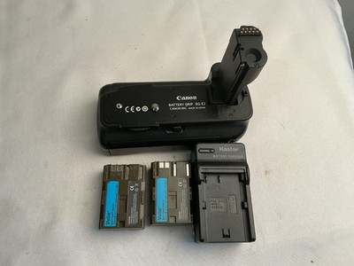 Canon BG-E2 Camera Battery Grip for EOS 20D 30D plus  batteries and charger
