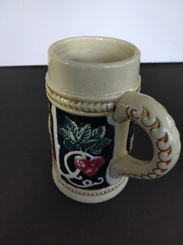 Vtg CERAMIC HAND PAINTED GERMAN BEER STEIN MADE IN JAPAN - Picture 3 of 13
