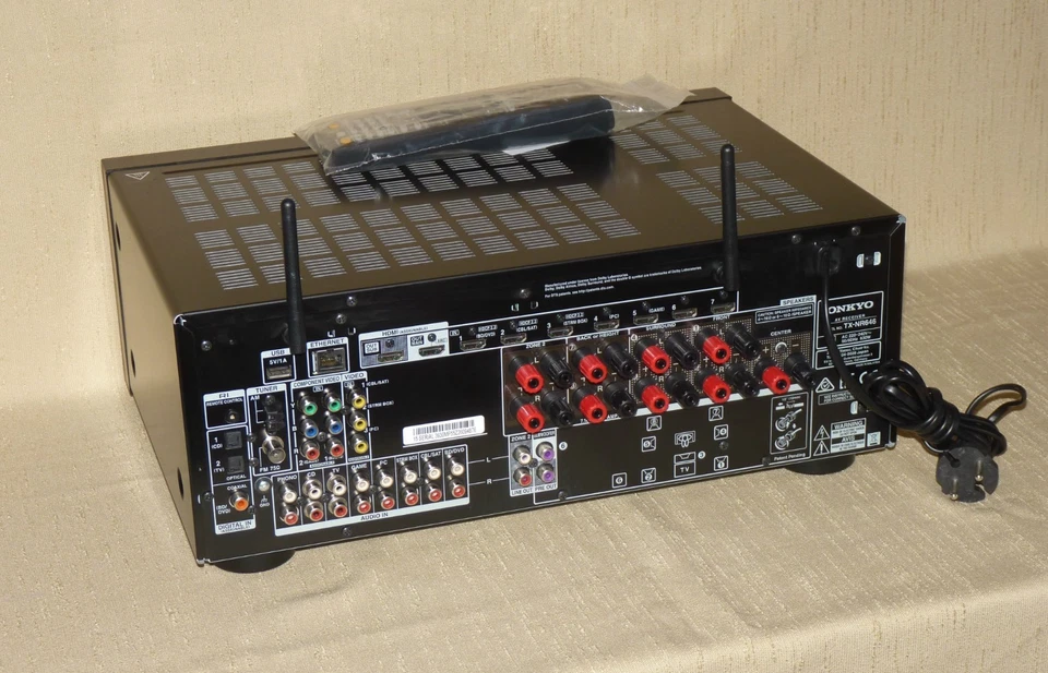 Onkyo TX-NR646  -  AV - 7.2 Heimkino Receiver - WLAN / HDMI - Bild 2 von 2