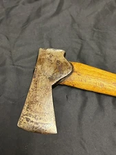 Vintage Swedish Axe – Unmarked – Traditional Scandinavian Tool – 0.83 kg