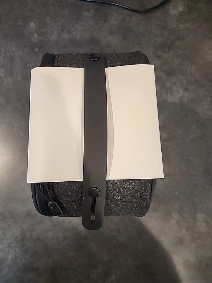 Estuche de Transporte Kiwi Design P4 Compatible con Meta Quest 3s/3/2/vision Pro Foto 3 de 4