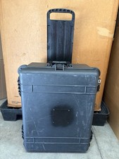 Pelican 1610 Protector Case  24.83 x 19.69 x 11.88 in  Black  iM2720 Equiv