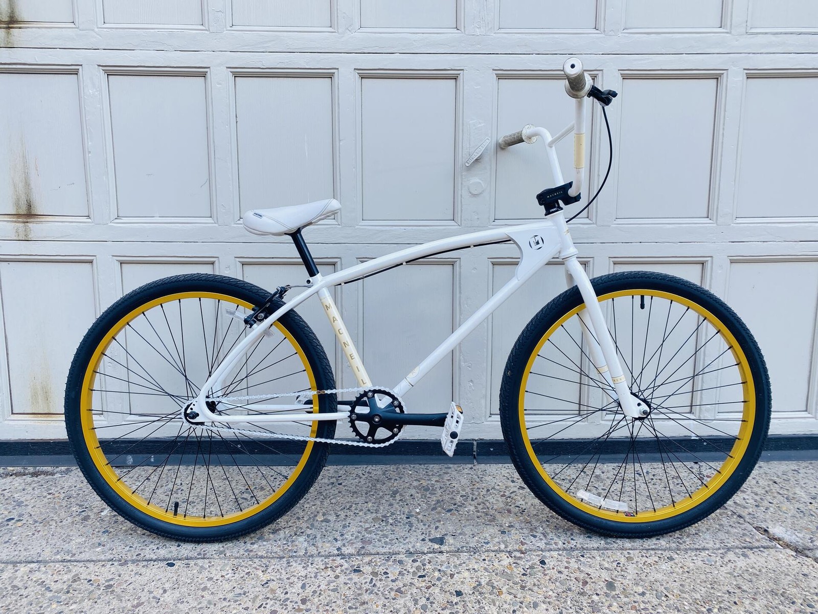 MacNeil BMX 26" 4130 Cruiser Bike 265c SNG Brake Original Large White/Gold Used