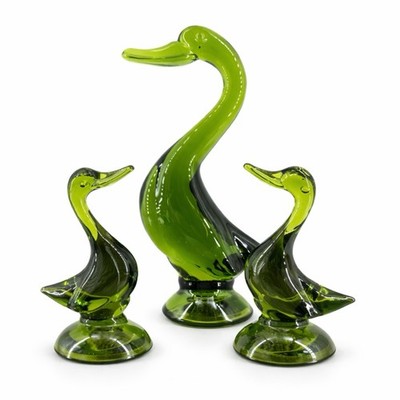 Viking Glass Epic Duck Set 3 Avocado Green MCM Swung Stretch Art Glass 1317