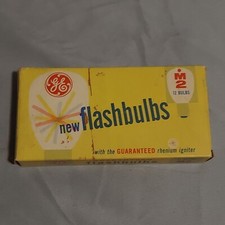 General Electric PowerMite M2 Flashbulbs 12 Bulbs White for Vintage Camera