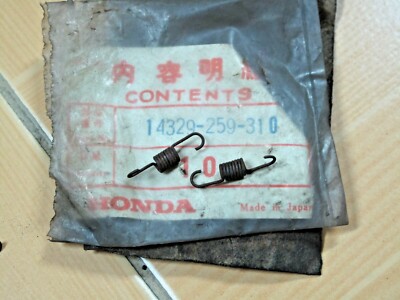 Honda Dream C72 C77 C78 CA72 CA77 Spring Governor x2 NOS Genuine 14329-259-310