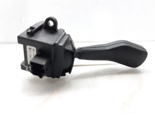 8363668 Comando Segnali di direzione per BMW SERIE 3 COUPE (E46) 320 CI 2001 6076161 - Foto 3 di 10
