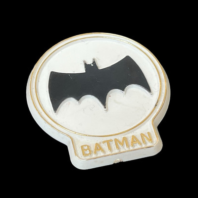 Vintage 1966 Batman Pin Anstecker von Plastoid Derasco - ABC Television - RAR