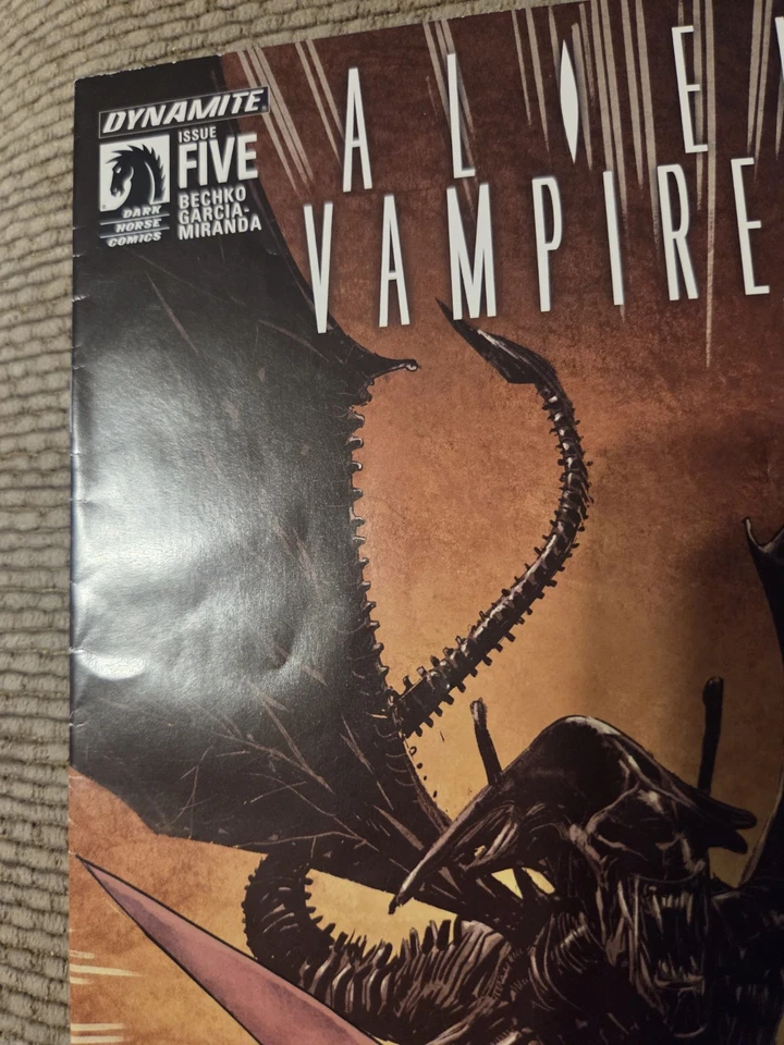 Комиксы Aliens/Vampirella #5 Dynamite Entertainment Dark Horse СМОТРИТЕ ФОТОГРАФИИ!!! - Изображение 3 из 4