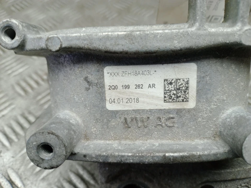 VOLKSWAGEN POLO ENGINE MOUNT RIGHT SIDE 1.0 PETROL 2Q0199262AR MK6 AW 2017 - 25 - Image 4 of 4