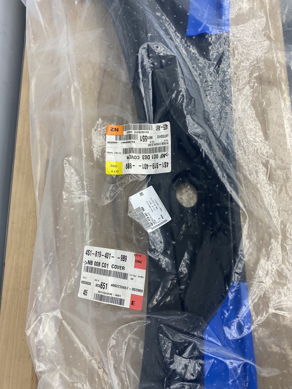 AUDI R8 V10 2017-2021 PLUS OEM WIPER COWL SURROUND TRIM PLASTIC PANEL 4S1819401