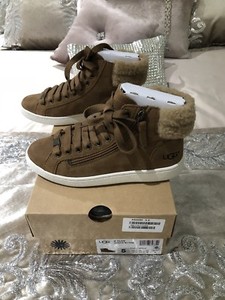 ugg olive trainer black