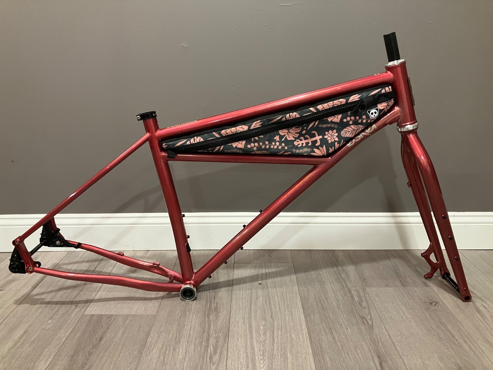 Esker Solitaire Klunker Frameset and Extras (L/XL) #28 of 50 (Cadillac Desert)