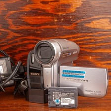 Sony Handycam DCR-HC69 Mini DV Digital Tape Camcorder Video Camera Tested Works