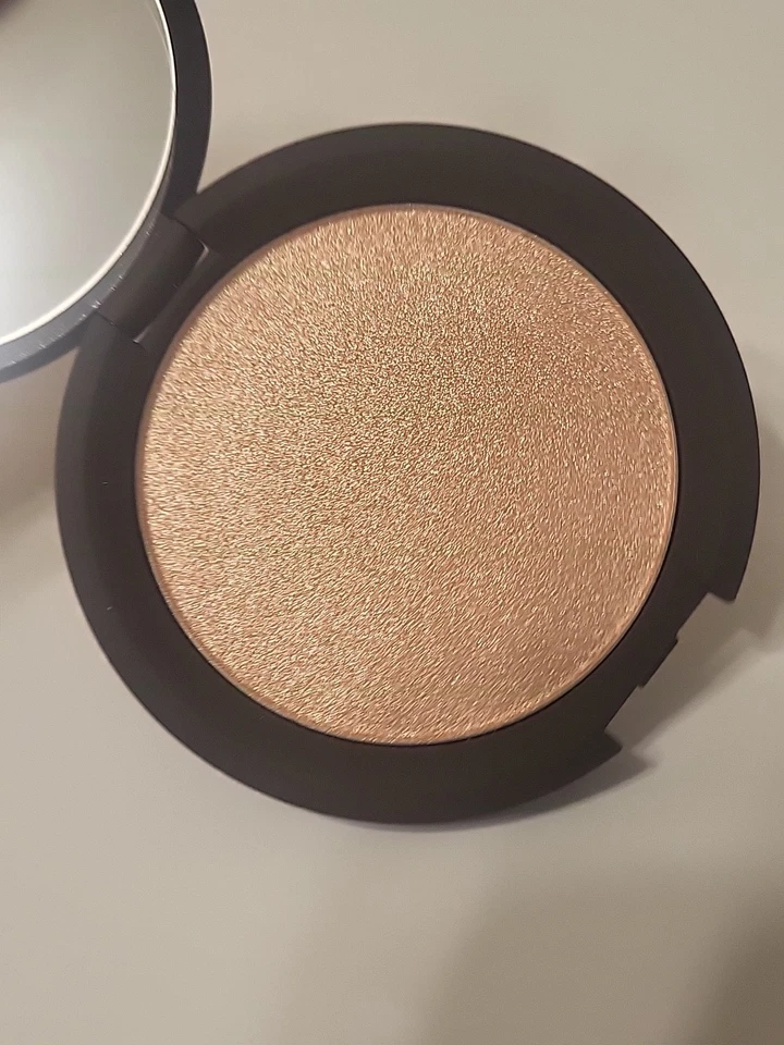 Smashbox Becca Shimmering Skin Perfector Pressed - Champagne Pop - 0.24 oz / 7 g - Image 4 of 4