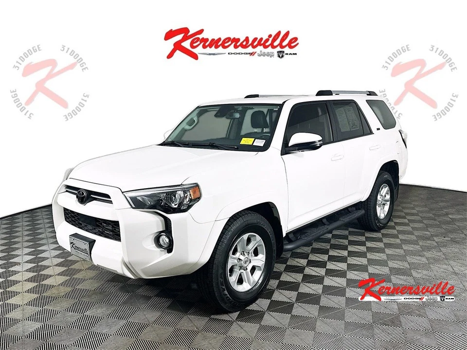 2020 Toyota 4Runner SR5 Premium - Image 3 of 4