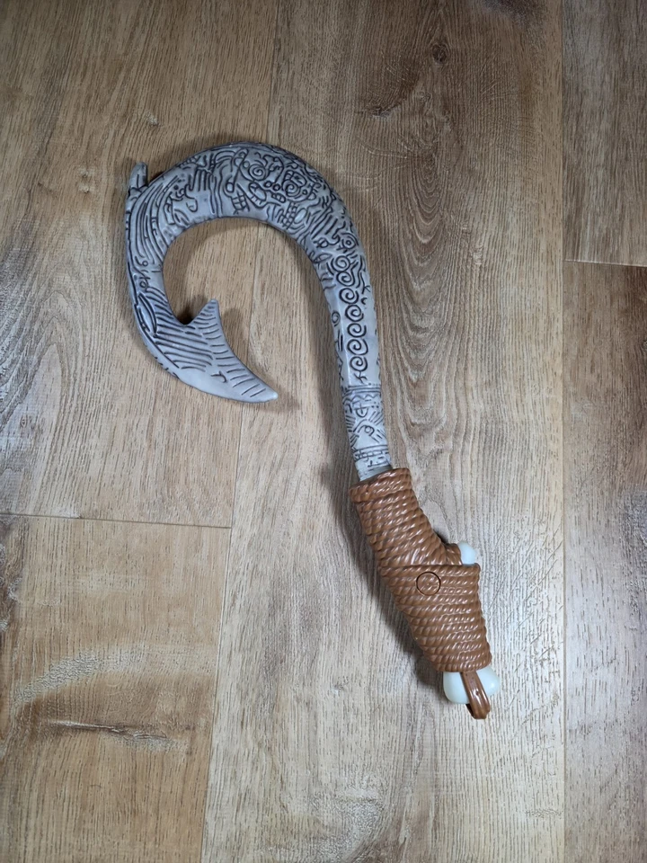 Disney Store Maui Light-Up Fish Hook Vaiana - Harder to Find Version, WORKS!!! - Image 3 of 3