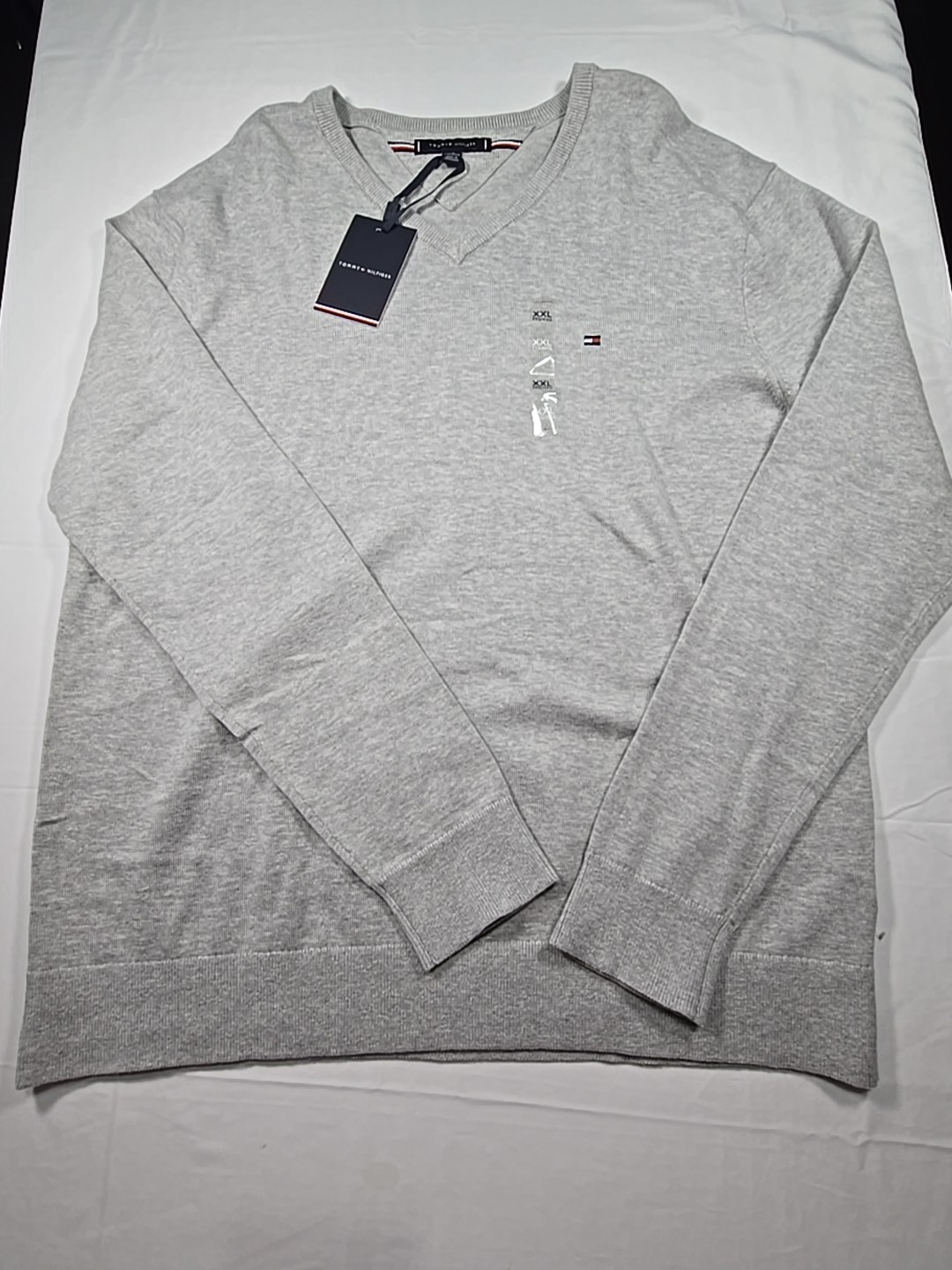 Nwt Tommy Hilfiger Mens 2XL Gray Long Sleeve V Neck Knit Sweater Classic thumbnail 2