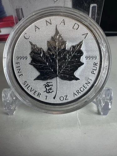 2012 Canadian Silver Maple Leaf 1 oz — photo from another recent sale