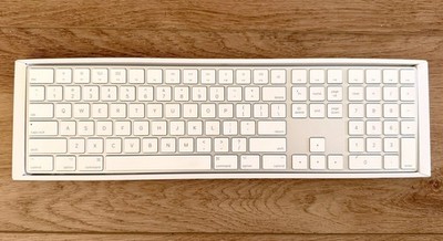 Apple Magic Wireless Keyboard with Numeric Keypad (US English) A1843 MQ052LL/A