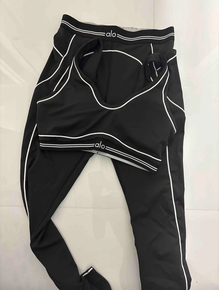 Alo Yoga Black Bra + Leggings Set (NWT) - Image 3 of 3