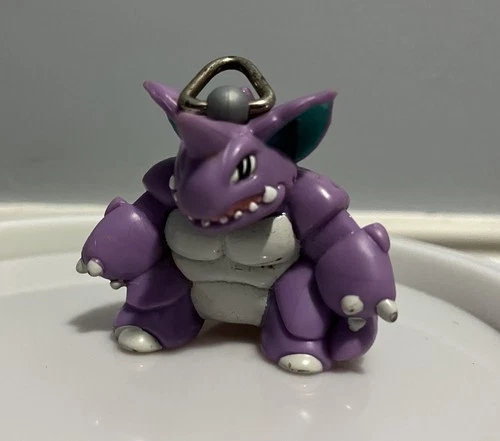 Vintage 1999 Pokémon Nintendo NIDOKING Keychain Burger King Meal Figure Toy