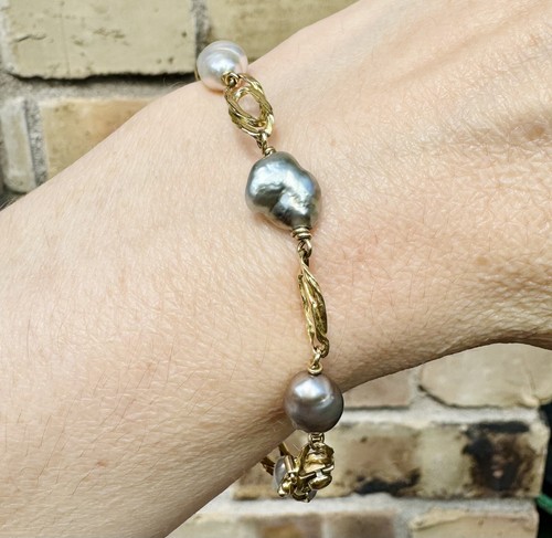 Chic Vintage Caplain Saint Andre 18K Gold Baroque Pearl Bracelet 1970s France - Picture 12 of 17