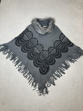 Kaleidoscope Poncho Womens One Size Gray Faux Fur Trim Fringe Geo Embroider Nwt