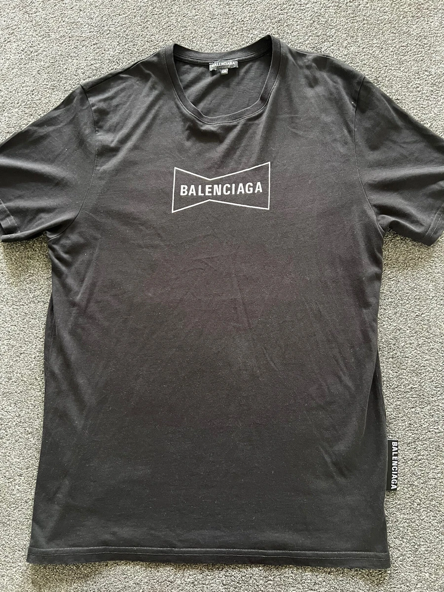 Black balenciaga t shirt 2025 Black balenciaga t shirt 2025