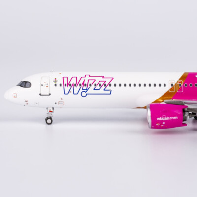 1:400 NG Models Wizz Air Hungary Airbus A321neo Diecast Aircraft