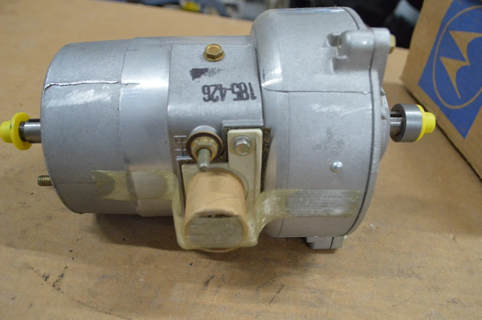 1973 1974 VOLKSWAGEN BEETLE KARMANN GHIA ALTERNATOR MOTOROLA 8AL2057K - Image 4 of 4