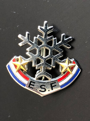 CINQ INSIGNES SKI années 60 / 70, broches à épinglette